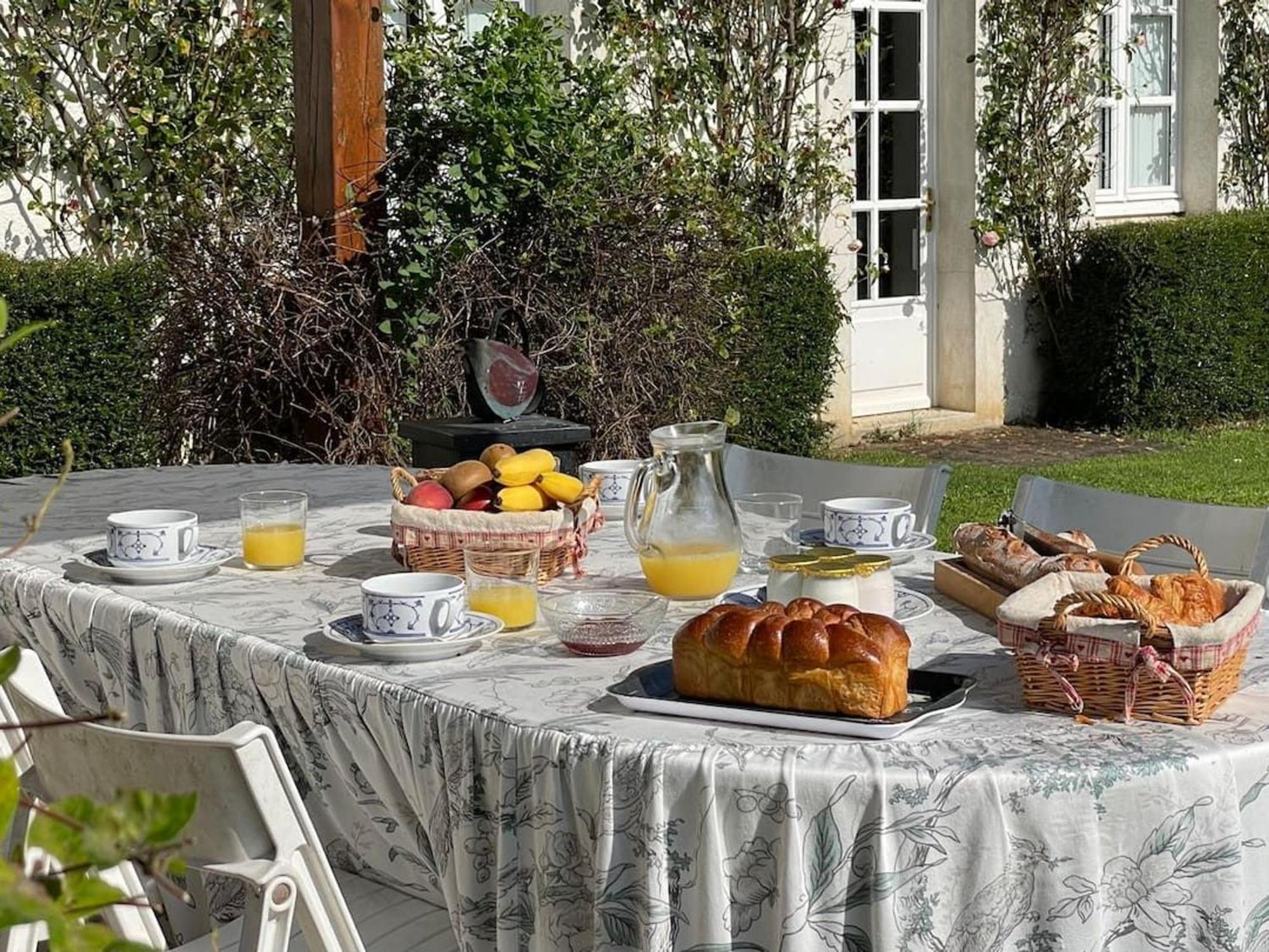 **Suite Familiale Spacieuse Au Coeur De La Foret De Montargis** - Fr-1-590-335 Paucourt Extérieur photo
